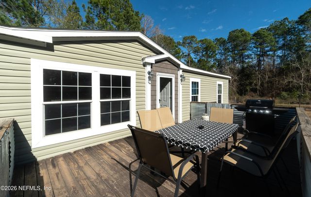 2435 RANGE LINE Road, Middleburg, FL 32068