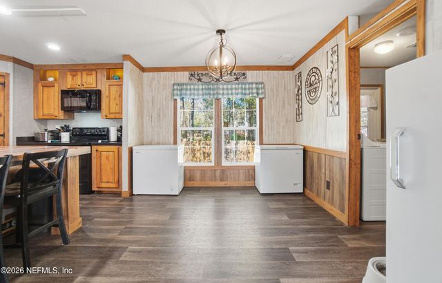 2435 RANGE LINE Road, Middleburg, FL 32068