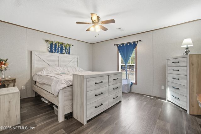 2435 RANGE LINE Road, Middleburg, FL 32068