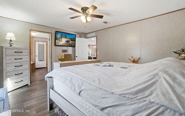 2435 RANGE LINE Road, Middleburg, FL 32068