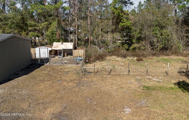 2435 RANGE LINE Road, Middleburg, FL 32068