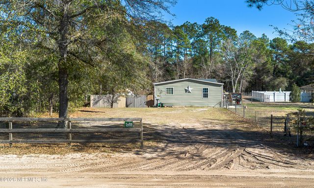 2435 RANGE LINE Road, Middleburg, FL 32068