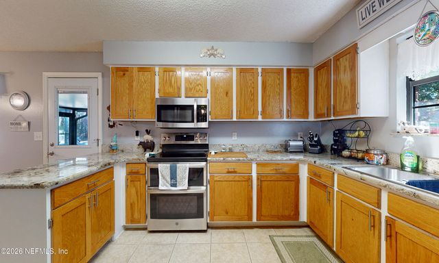 2435 RANGE LINE Road, Middleburg, FL 32068