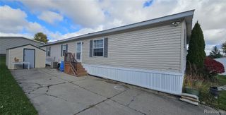 9481 Andrew Court, Springfield Charter Township, MI 48350