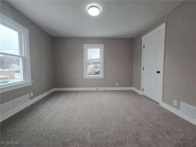 255 Florence Avenue, Zanesville, OH 43701