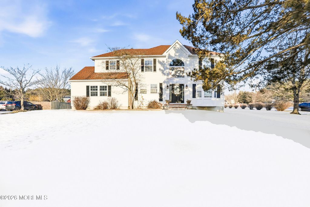 6 Hummingbird Way, Jackson, NJ 08527