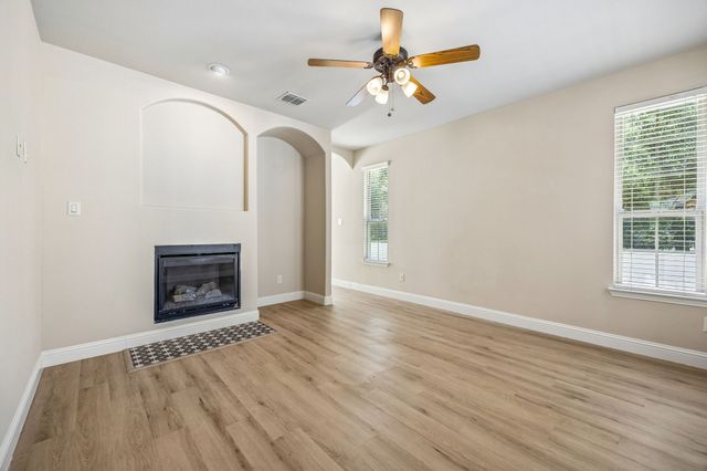 1000 Haley Court, Savannah, TX 76227