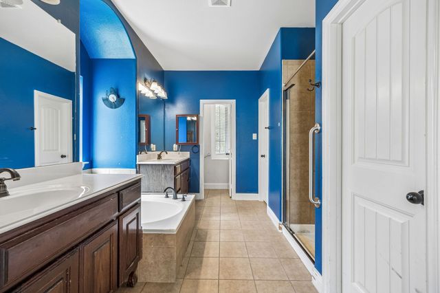 1000 Haley Court, Savannah, TX 76227