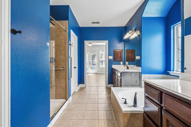 1000 Haley Court, Savannah, TX 76227