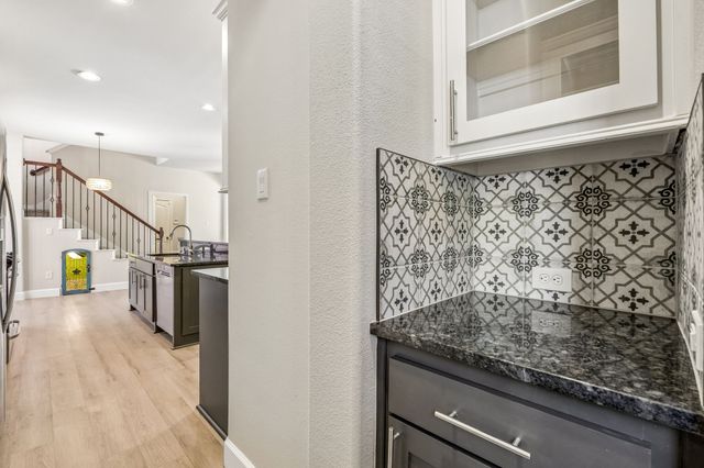 1000 Haley Court, Savannah, TX 76227