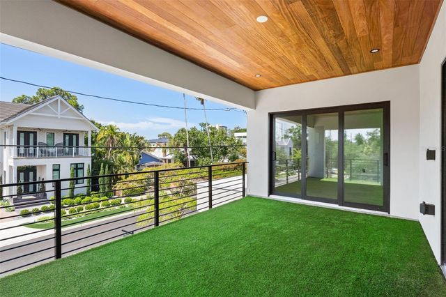 1681 OAK STREET, Sarasota, FL 34236