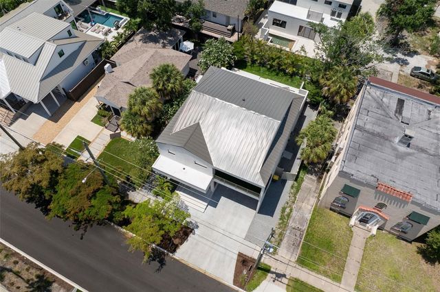 1681 OAK STREET, Sarasota, FL 34236
