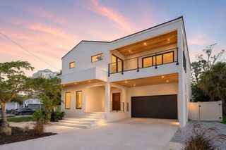1681 OAK STREET, Sarasota, FL 34236