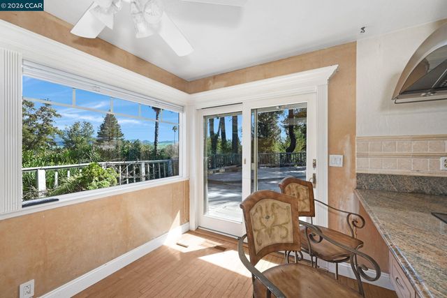 221 Loch Lomond Way, Danville, CA 94526