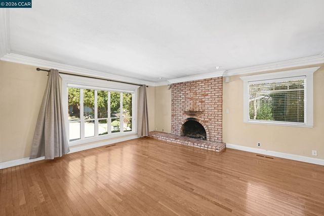 221 Loch Lomond Way, Danville, CA 94526