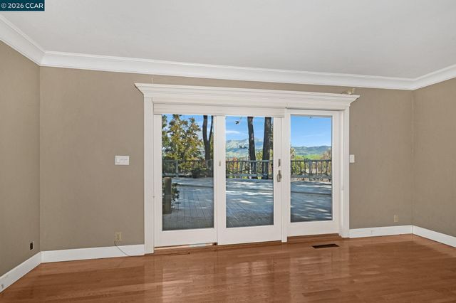 221 Loch Lomond Way, Danville, CA 94526