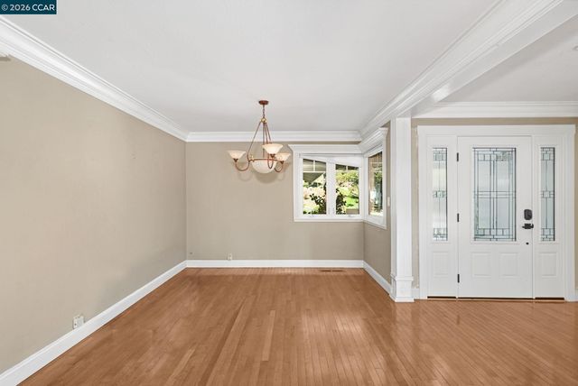 221 Loch Lomond Way, Danville, CA 94526