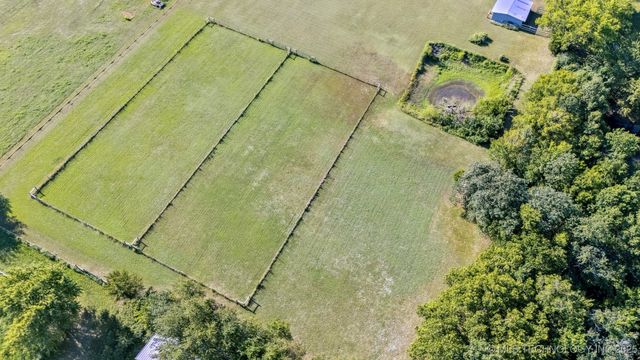 8523 E 480 Road, Claremore, OK 74017