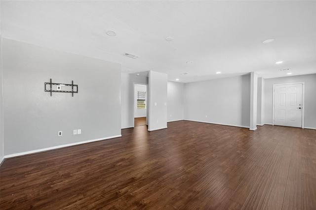 2730 Skyview Silver Drive, Houston, TX 77047