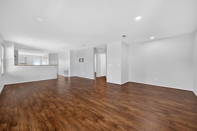 2730 Skyview Silver Drive, Houston, TX 77047