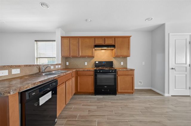 2730 Skyview Silver Drive, Houston, TX 77047