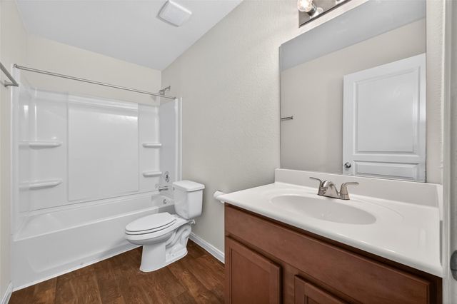 2730 Skyview Silver Drive, Houston, TX 77047