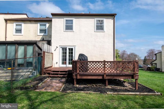 732 SANDRA LN, Norristown, PA 19401