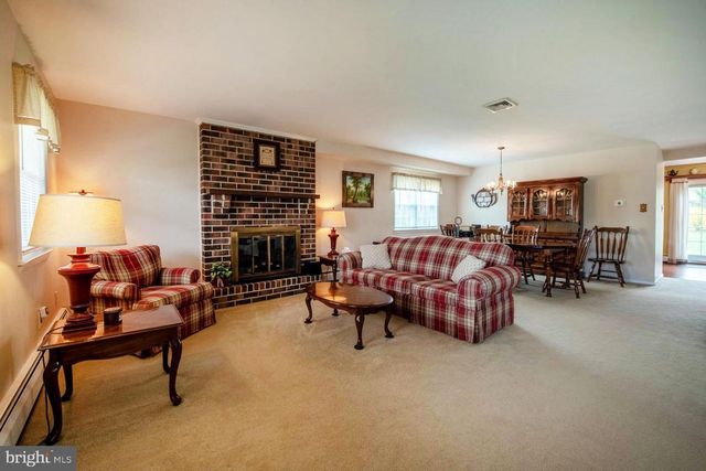 732 SANDRA LN, Norristown, PA 19401