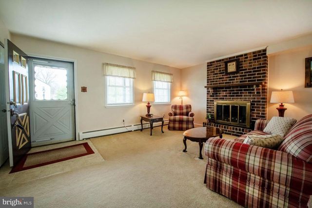 732 SANDRA LN, Norristown, PA 19401