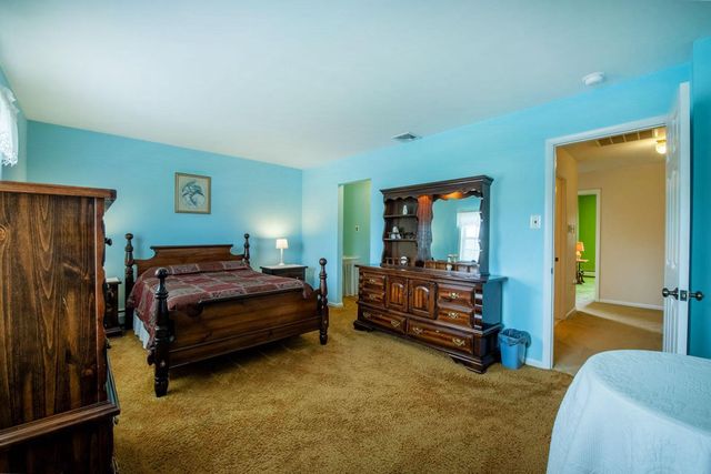 732 SANDRA LN, Norristown, PA 19401