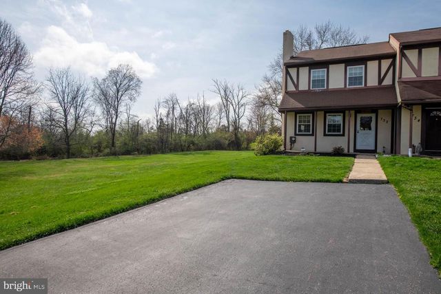 732 SANDRA LN, Norristown, PA 19401