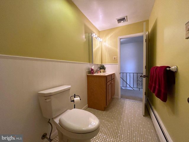 732 SANDRA LN, Norristown, PA 19401