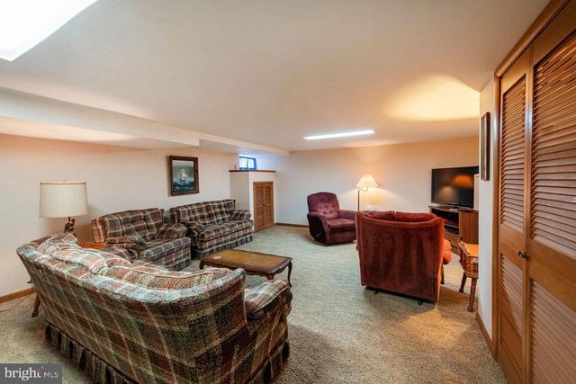 732 SANDRA LN, Norristown, PA 19401