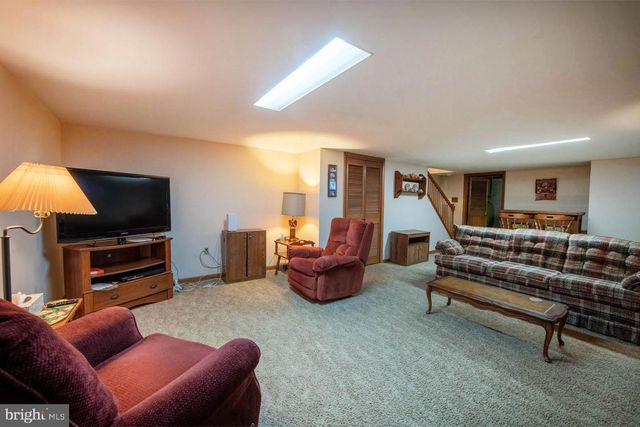 732 SANDRA LN, Norristown, PA 19401