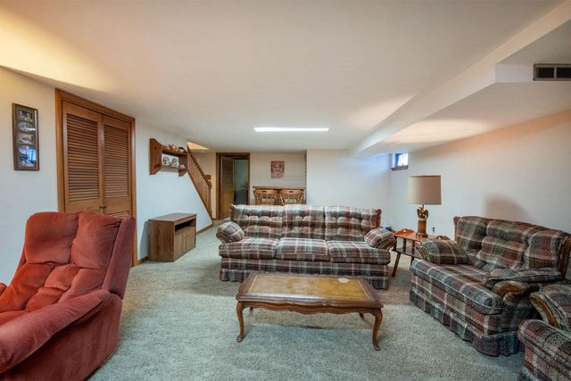 732 SANDRA LN, Norristown, PA 19401