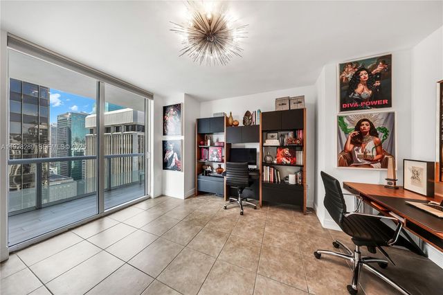 50 Biscayne Blvd 3311, Miami, FL 33132