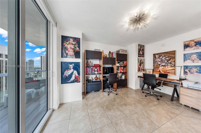 50 Biscayne Blvd 3311, Miami, FL 33132