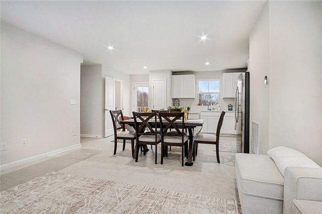 8 Trailhead Road, Henrietta, NY 14467