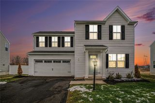 8 Trailhead Road, Henrietta, NY 14467