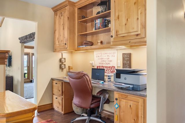 617 Hillside Dr, Kerrville, TX 78028