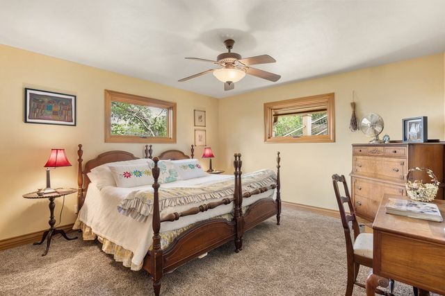 617 Hillside Dr, Kerrville, TX 78028