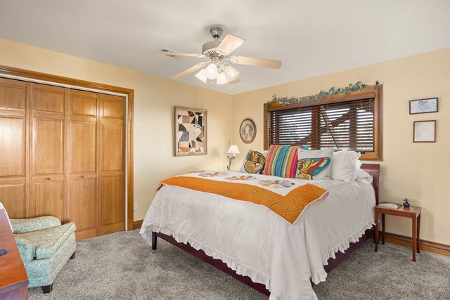 617 Hillside Dr, Kerrville, TX 78028