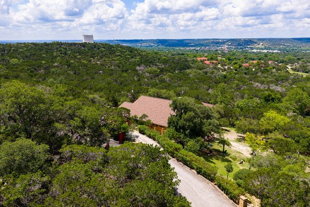 617 Hillside Dr, Kerrville, TX 78028