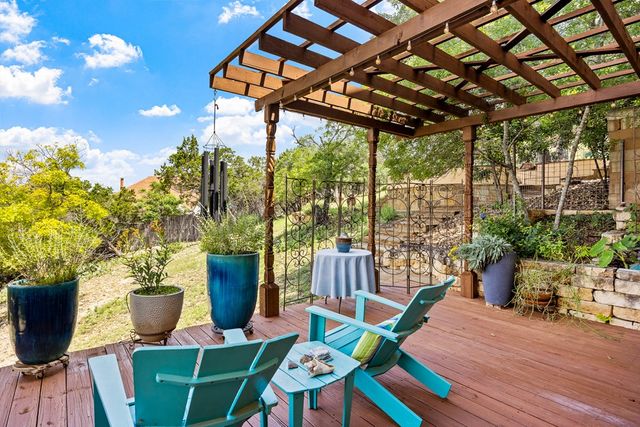 617 Hillside Dr, Kerrville, TX 78028