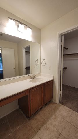 3047 Bosswood Court, Grand Prairie, TX 75052