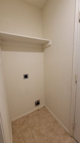 3047 Bosswood Court, Grand Prairie, TX 75052
