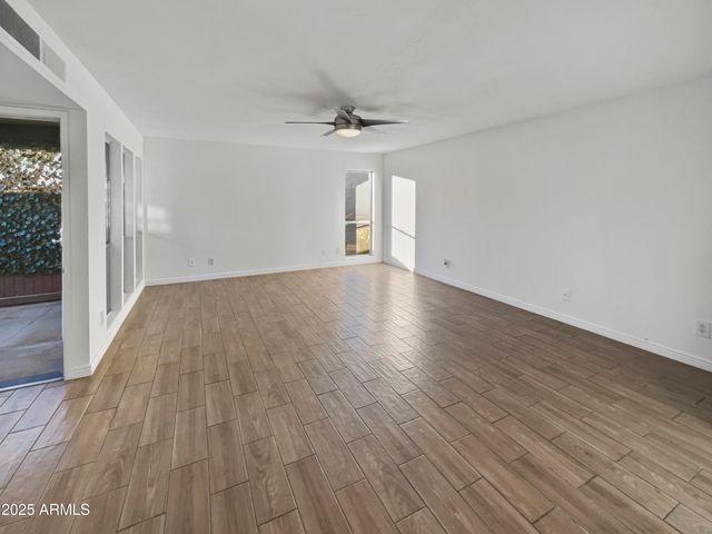 2692 E SILK OAK Drive, Tempe, AZ 85288