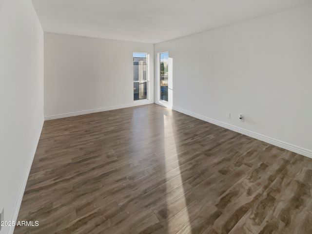 2692 E SILK OAK Drive, Tempe, AZ 85288