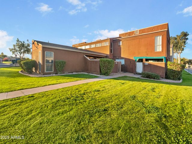 2692 E SILK OAK Drive, Tempe, AZ 85288