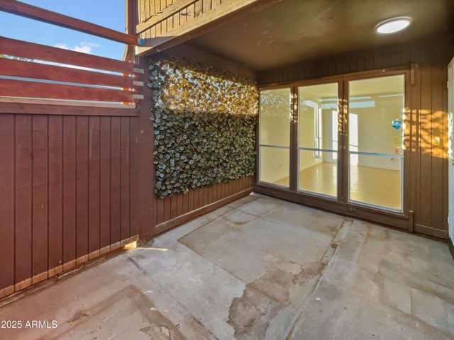 2692 E SILK OAK Drive, Tempe, AZ 85288